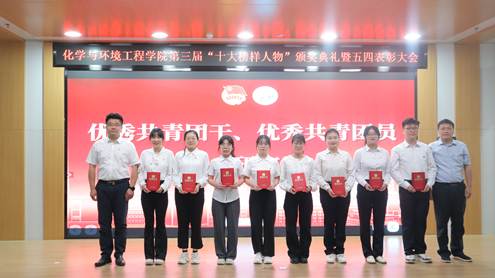 51A86D663F72809A82CA72985B06E4DF